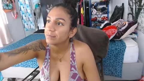 amelia  online show from 03/04/25, 03:48