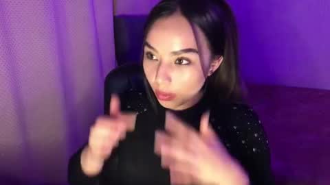 Amelia online show from 06/15/26, 08:55