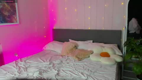 Snapshot of amelia__goth chatting on 04/14/26, 08:15 amelia__goth online show from 04/14/26, 08:15