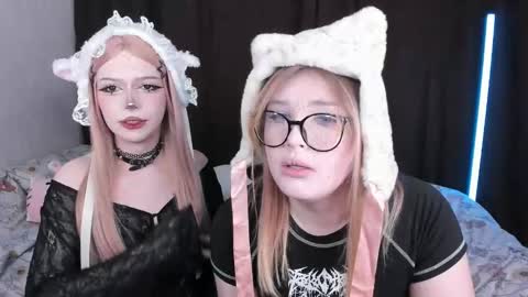 Amelia online show from 02/23/25, 10:42