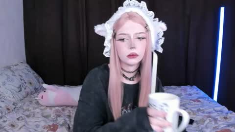 Amelia online show from 02/26/25, 10:04