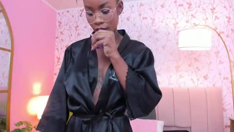 Snapshot of amelia_adms chatting on 03/03/25, 10:10 Amelia Adams online show from 03/03/25, 10:10