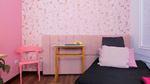 Amelia Adams online show from 04/01/26, 04:26