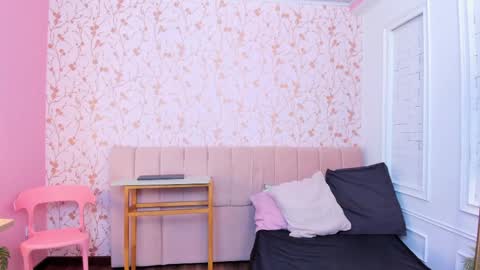 Amelia Adams online show from 04/04/26, 06:49