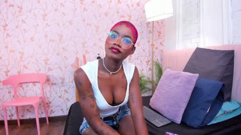 Amelia Adams online show from 04/10/26, 07:29