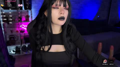 Amelia Aley  online show from 04/01/26, 11:44