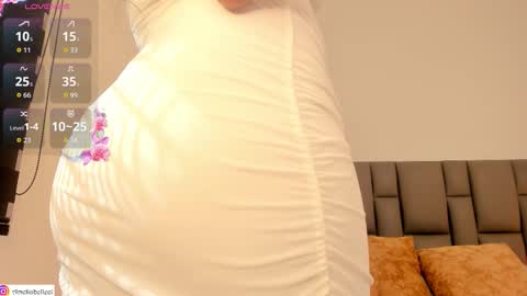 Snapshot of amelia_belle_ chatting on 03/10/26, 02:00 Amelia online show from 03/10/26, 02:00