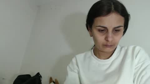 amelia online show from 04/14/26, 03:23