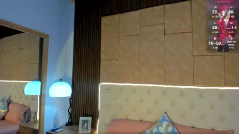 Snapshot of amelia_rossetti chatting on 06/30/26, 11:44 amelia rossetti online show from 06/30/26, 11:44