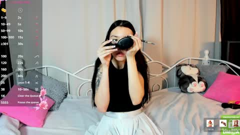 Anna online show from 04/01/26, 02:01