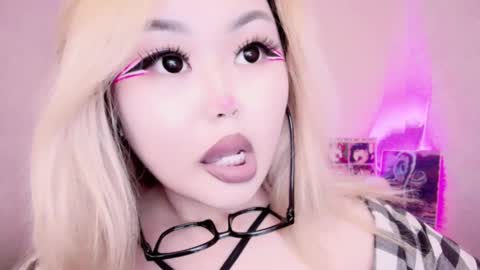 Amelia online show from 02/13/25, 12:35