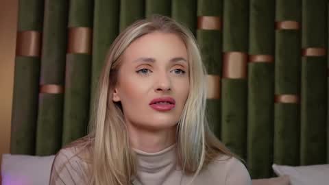 Amelia online show from 01/06/25, 10:24