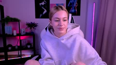 Amelia online show from 04/14/26, 03:01