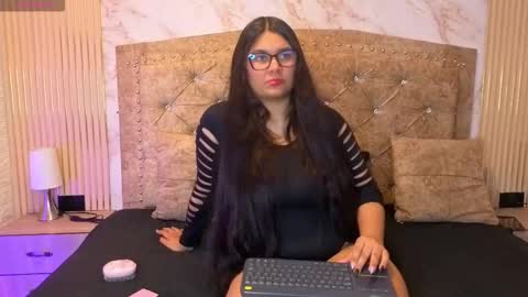 AMELIA CASTELL  online show from 03/13/26, 01:40