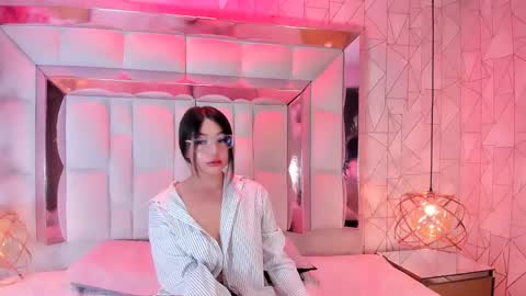Amelia gold   online show from 05/31/26, 02:02