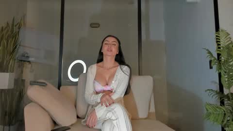 Ameliajones online show from 04/05/26, 01:25