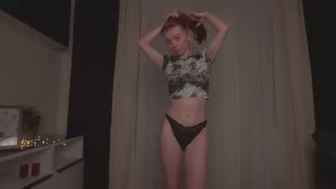 Amelia   online show from 02/08/25, 06:33