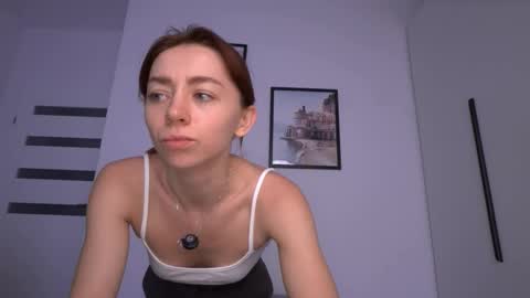 Amelia   online show from 10/05/25, 08:23