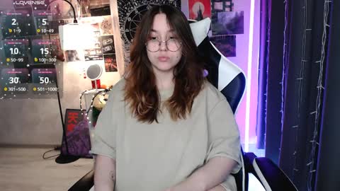 Amelia online show from 04/01/26, 11:44