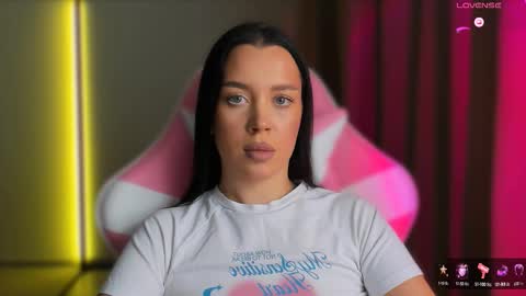 Amelia Sonk online show from 10/14/25, 07:03