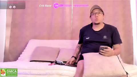 Snapshot of ameliaterry_2 chatting on 09/08/25, 02:27 Amelia y terry online show from 09/08/25, 02:27