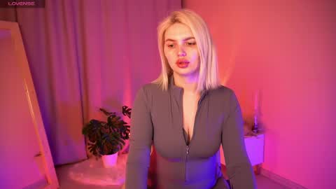  Amelia  online show from 04/04/26, 02:21