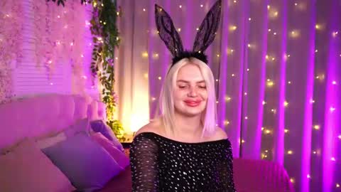 Snapshot of ameliawells chatting on 06/19/26, 02:38 Amelia online show from 06/19/26, 02:38