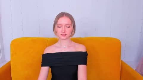 Snapshot of ameliawise chatting on 01/18/25, 10:17 ameliawise online show from 01/18/25, 10:17