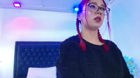 Amelie online show from 04/16/26, 11:11