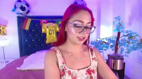 Amelie online show from 06/19/26, 03:11
