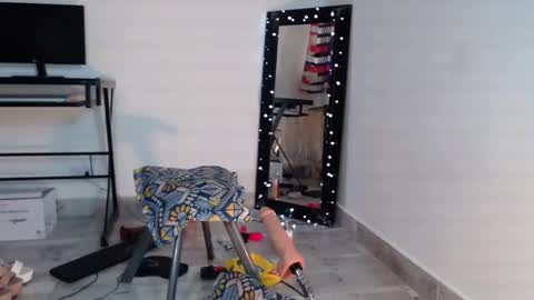 AMELIE online show from 01/28/25, 12:22