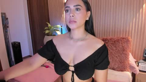 Amelie online show from 04/03/26, 01:14