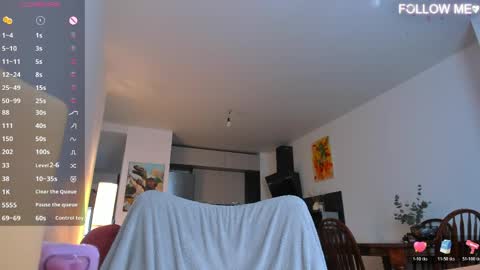 Amelie online show from 04/15/26, 08:32