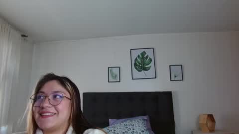 Amelie  online show from 07/10/26, 01:25