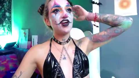 AMELIEROUS .. see you tomorrow  kisses online show from 04/11/26, 07:45