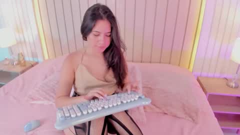 Amelia online show from 10/27/25, 09:19