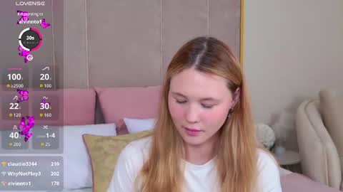 Snapshot of ameliroyse chatting on 06/19/26, 06:01 AmeliRoyse online show from 06/19/26, 06:01