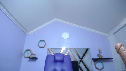 Amell Thomson online show from 12/27/24, 02:22