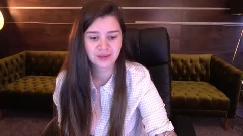 amellymillyy online show from 09/28/25, 05:46