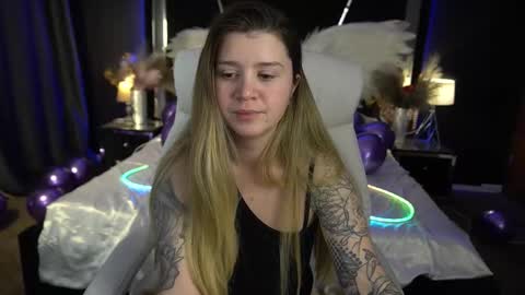 amellymillyy online show from 01/17/26, 02:11