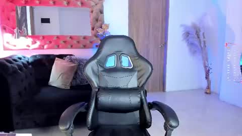          online show from 06/21/26, 12:41