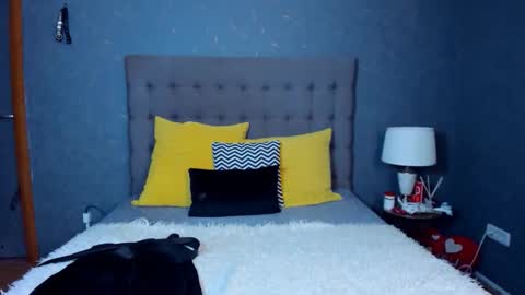 Snapshot of amelycube343767 chatting on 11/23/25, 05:07 amelycube343767 online show from 11/23/25, 05:07