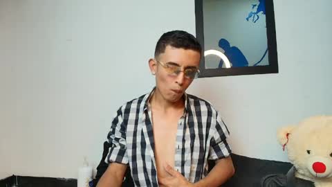 Snapshot of amenhotep_ chatting on 04/09/26, 12:43 Amenhotep online show from 04/09/26, 12:43