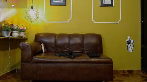 america millan online show from 04/07/26, 09:04