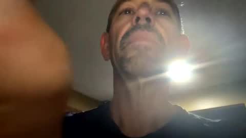 Snapshot of american_ron chatting on 02/11/26, 02:05 american_ron online show from 02/11/26, 02:05