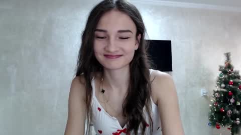 Julia  online show from 12/19/25, 08:43