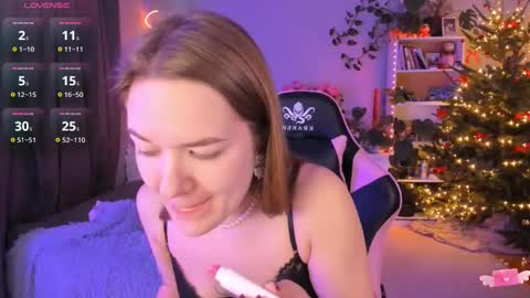 Snapshot of ami_amour_ chatting on 12/26/24, 12:49 Hi-hi I am Kate welcome to my sexy room online show from 12/26/24, 12:49