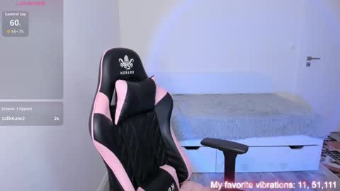 Hi-hi I am Kate welcome to my sexy room online show from 01/16/26, 12:53