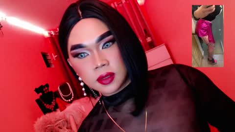 Snapshot of amiadoll chatting on 03/02/25, 04:10 Queen Mireska online show from 03/02/25, 04:10