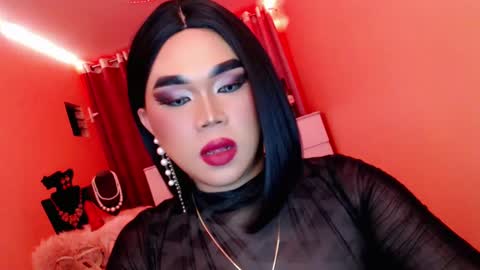 Snapshot of amiadoll chatting on 03/02/25, 07:12 Queen Mireska online show from 03/02/25, 07:12